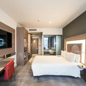 Novotel London Heathrow Airport T1 T2 And T3 Хейс