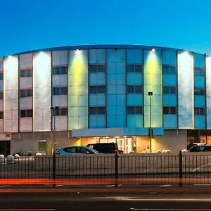 Western London Heathrow Ariel Hotel