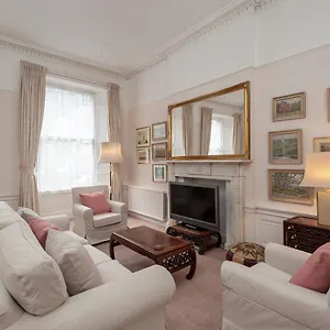 https://the-hart-street-residence-no-2.edinburghhotelsuk.org